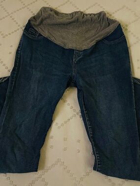 Maternity high waist jeans